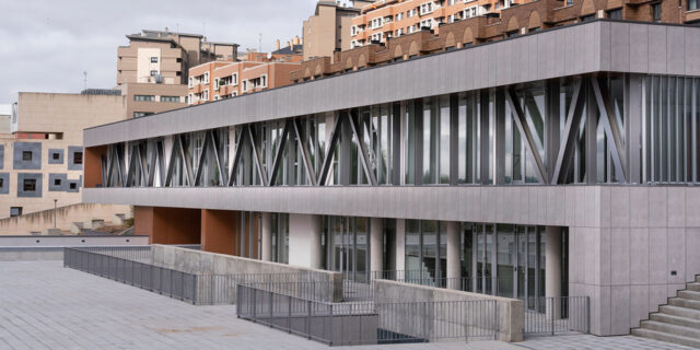 Contratas y Obras San Gregorio SA - Centro de mayores y biblioteca Parquesol Valladolid - San Gregorio