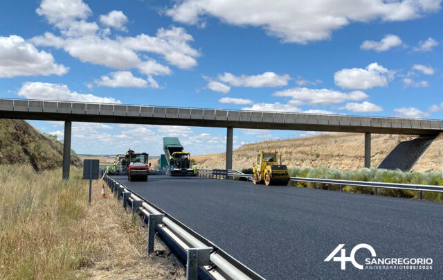 Contratas y Obras San Gregorio SA - Viales - 40 aniversario San Gregorio